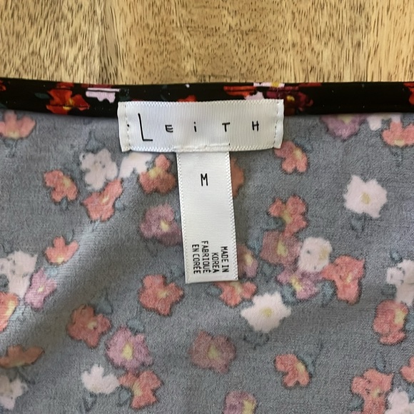 Floral bodysuit - Picture 2 of 3